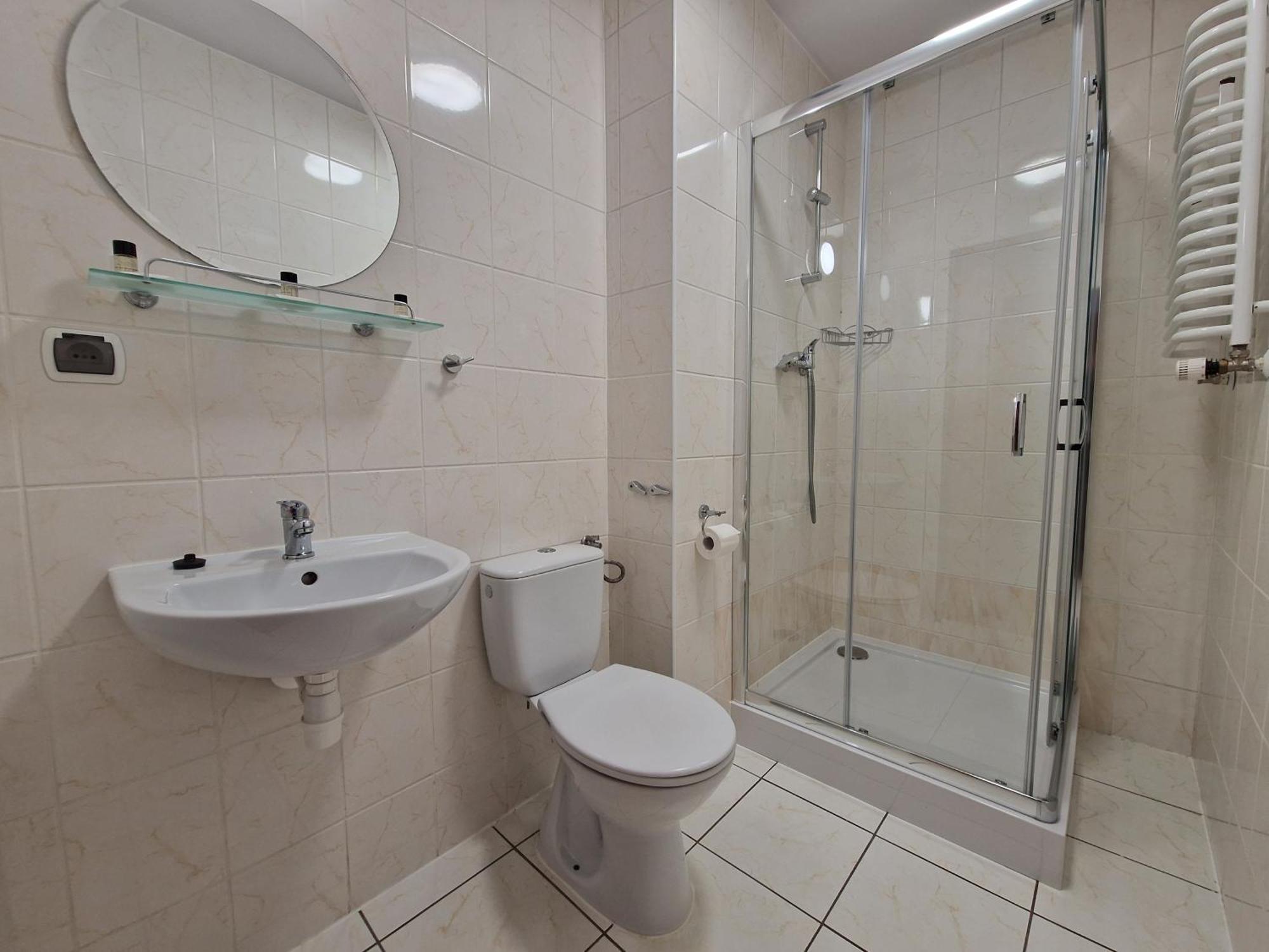 Cminsk Hotel Tor Kielce מראה חיצוני תמונה