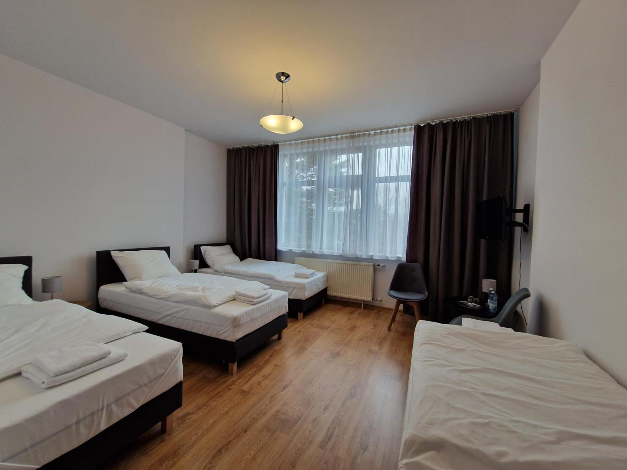 Cminsk Hotel Tor Kielce מראה חיצוני תמונה