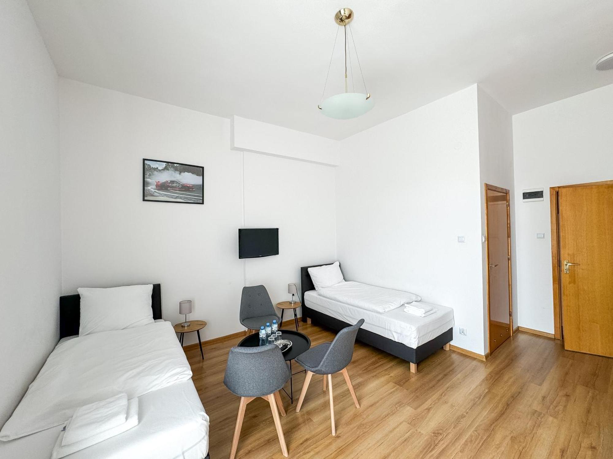 Cminsk Hotel Tor Kielce מראה חיצוני תמונה